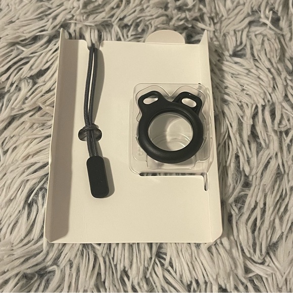 Apple AirTag Secure Holder with strap - Picture 5 of 5